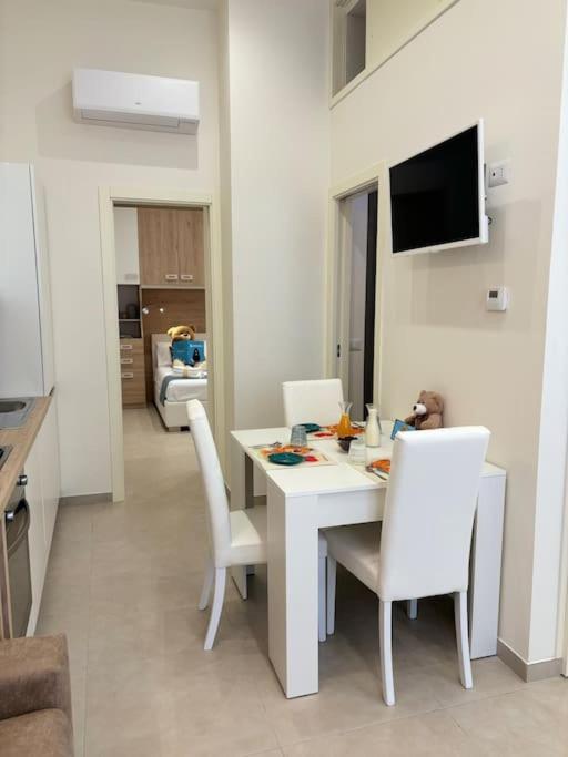 Teddy'S Home Luminoso Accogliente E Moderno Racale Εξωτερικό φωτογραφία