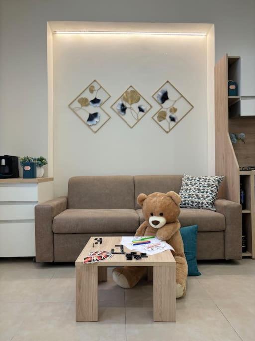 Teddy'S Home Luminoso Accogliente E Moderno Racale Εξωτερικό φωτογραφία