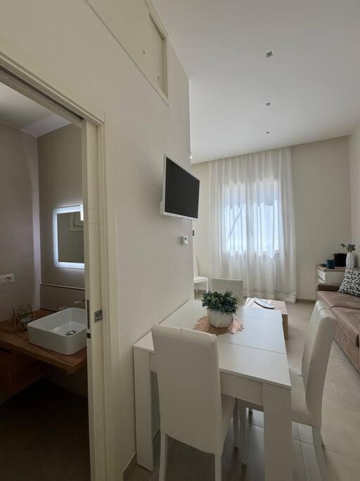 Teddy'S Home Luminoso Accogliente E Moderno Racale Εξωτερικό φωτογραφία