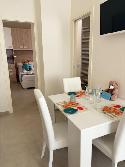 Teddy'S Home Luminoso Accogliente E Moderno Racale Εξωτερικό φωτογραφία