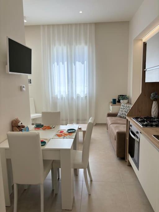 Teddy'S Home Luminoso Accogliente E Moderno Racale Εξωτερικό φωτογραφία